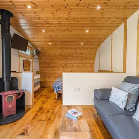Brownthwaite Luxury Pod With Hot Tub At Fell View Park Kirkby Lonsdale דירה *