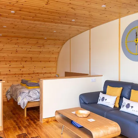 Brownthwaite Luxury Pod With Hot Tub At Fell View Park Kirkby Lonsdale *
